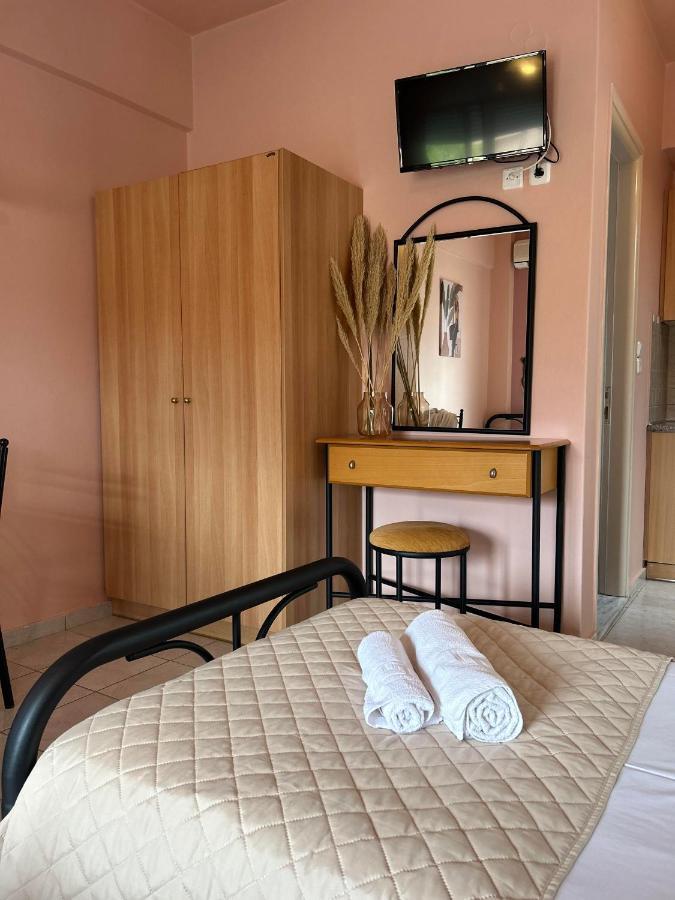Αγκυροβόλιο Hotel Ília Buitenkant foto